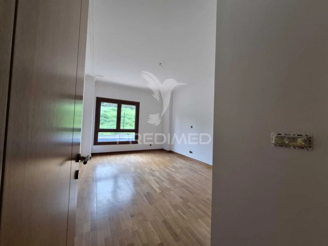 Apartamento T2 para Venda em Vila Franca de Xira Foto 9
