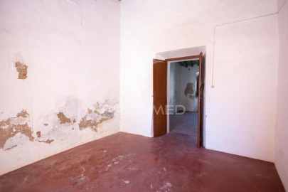 Moradia T4 para Venda em Capelins (Santo Antonio)
