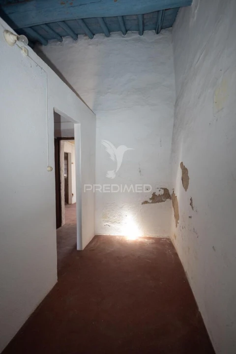 Moradia T4 para Venda em Capelins (Santo Antonio)
