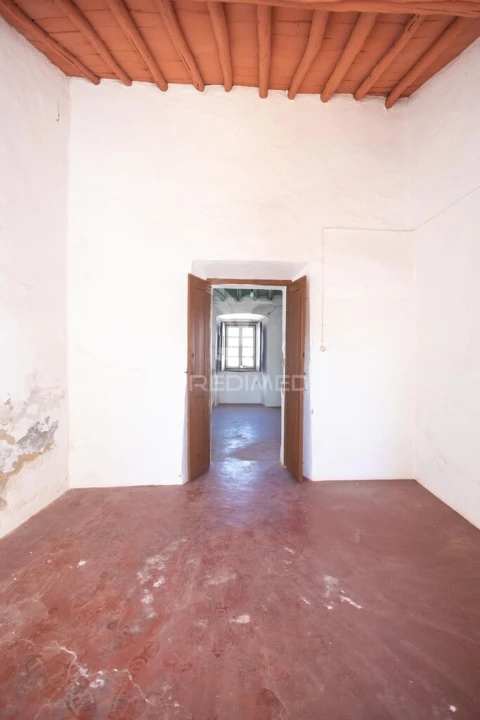 Moradia T4 para Venda em Capelins (Santo Antonio)