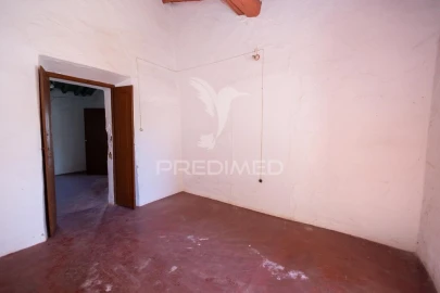 Moradia T4 para Venda em Capelins (Santo Antonio)