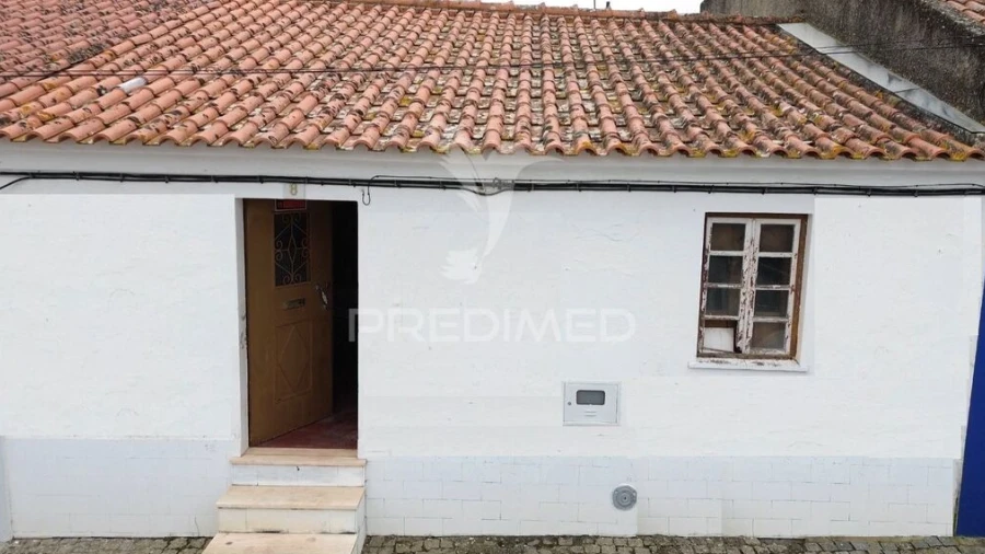 Moradia T4 para Venda em Capelins (Santo Antonio)