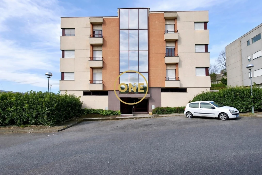 Apartamento T3 para Venda em Paço Foto 1