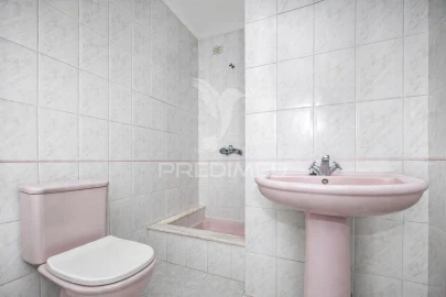 Apartamento T3 para Venda em Ferreiros e Gondizalves