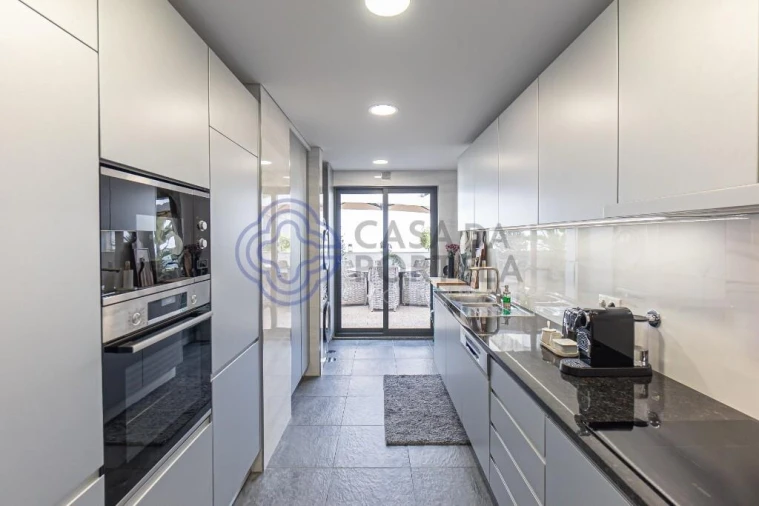 Apartamento T2 para Venda em Cedofeita, Santo Ildefonso, Sé, Miragaia, São Nicolau e Vitória Foto 31