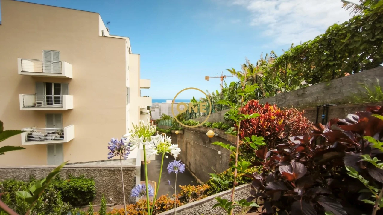 Apartamento T1 para Venda em São Martinho Foto 22