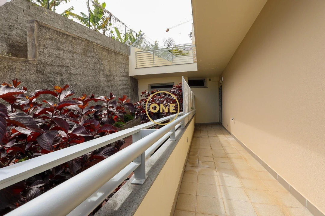 Apartamento T1 para Venda em São Martinho Foto 16