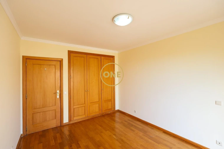 Apartamento T1 para Venda em São Martinho Foto 10