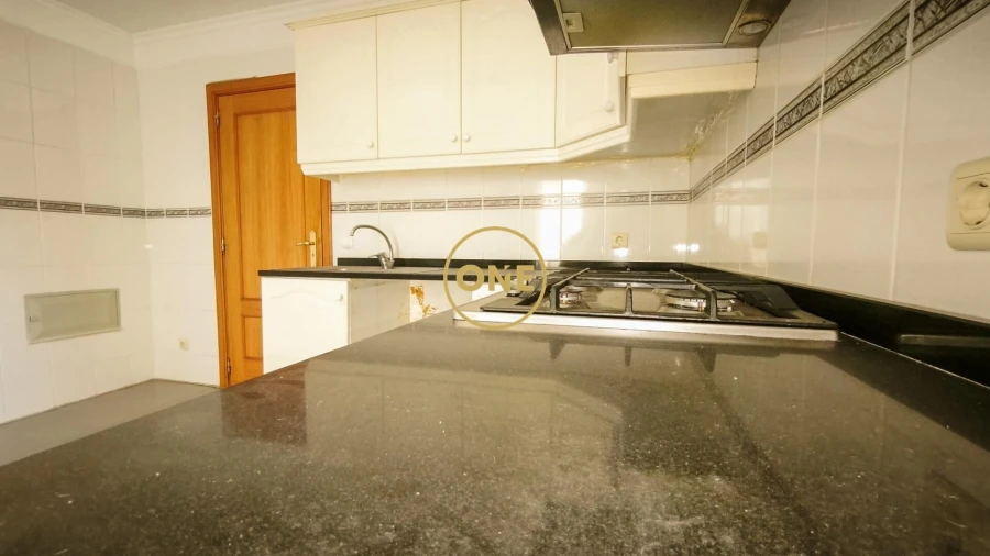 Apartamento T1 para Venda em São Martinho Foto 15