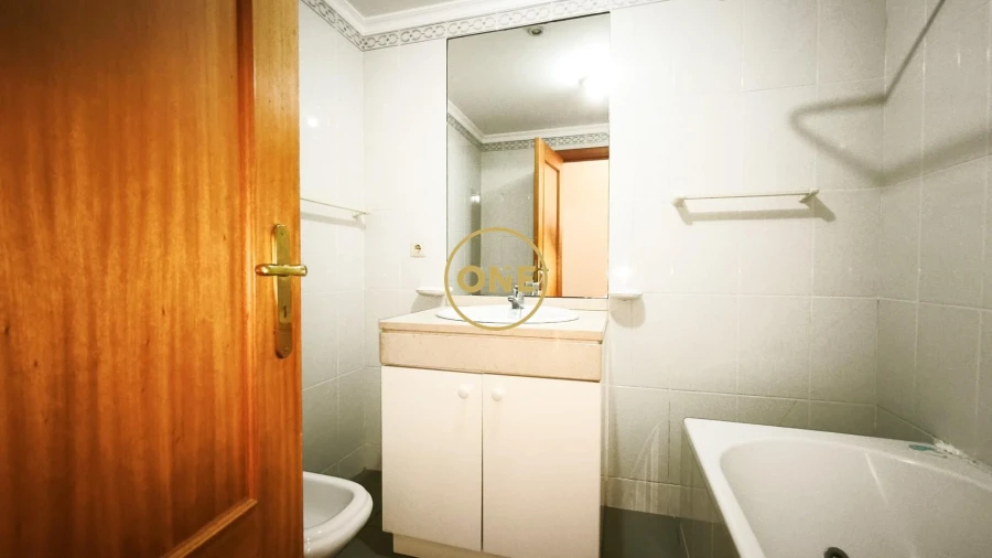 Apartamento T1 para Venda em São Martinho Foto 21