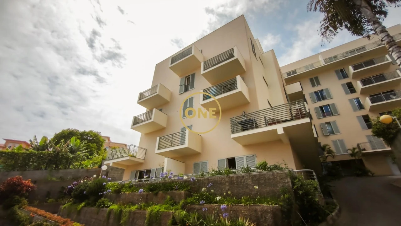 Apartamento T1 para Venda em São Martinho Foto 1