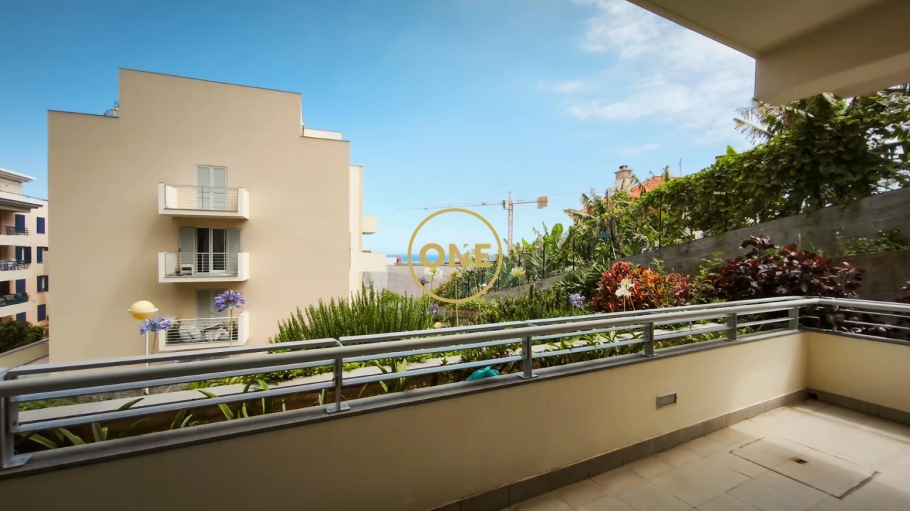 Apartamento T1 para Venda em São Martinho Foto 20