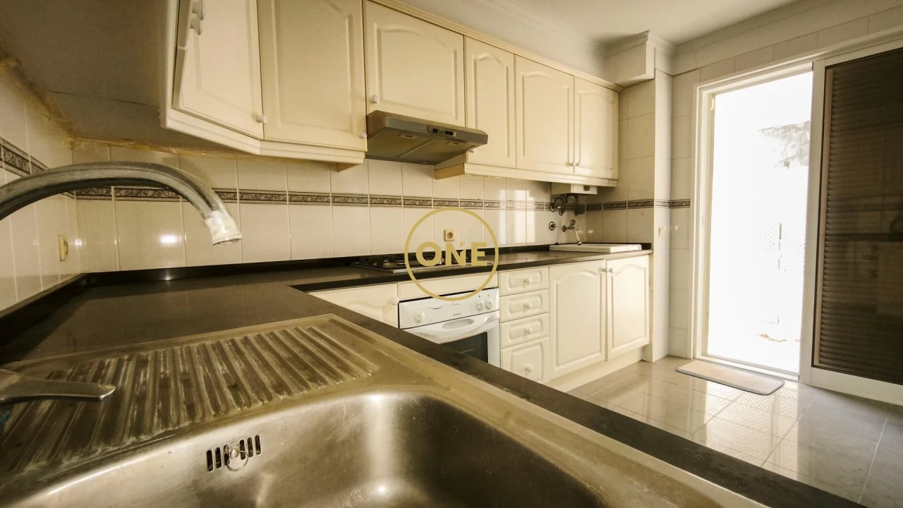 Apartamento T1 para Venda em São Martinho Foto 11