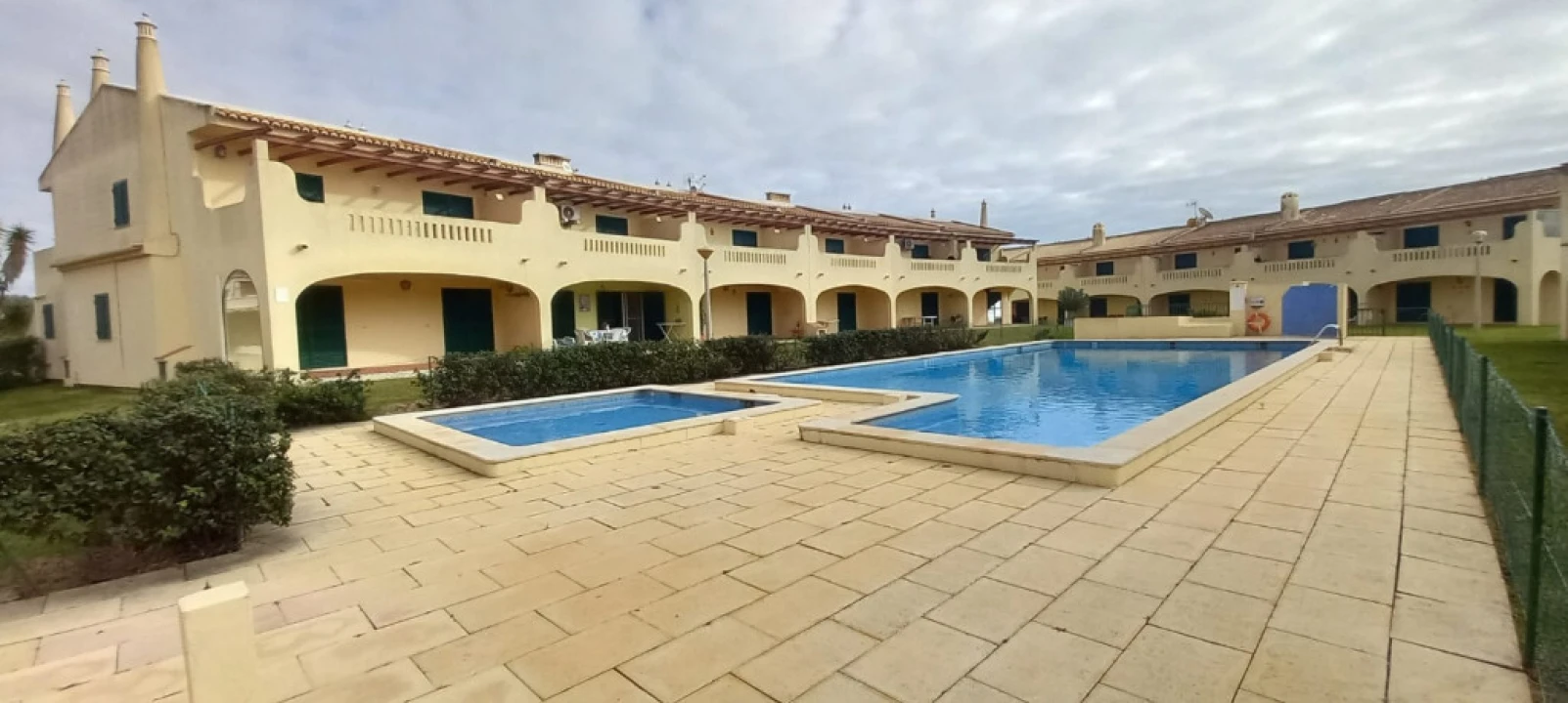 Apartamento T2 para Venda em Porches Foto 1