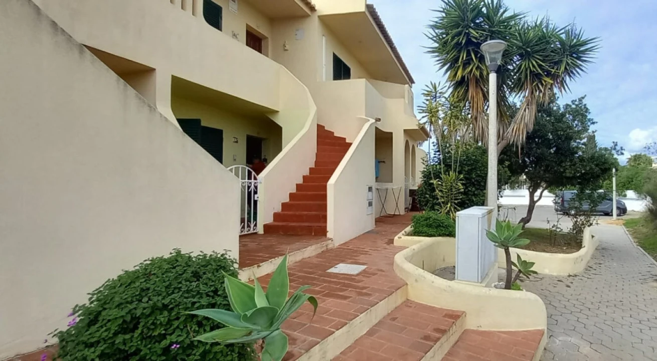 Apartamento T2 para Venda em Porches Foto 3