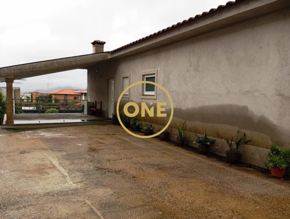 Moradia T3 para Venda em Santo Tirso, Couto (Santa Cristina e São Miguel) e Burgães Foto 12