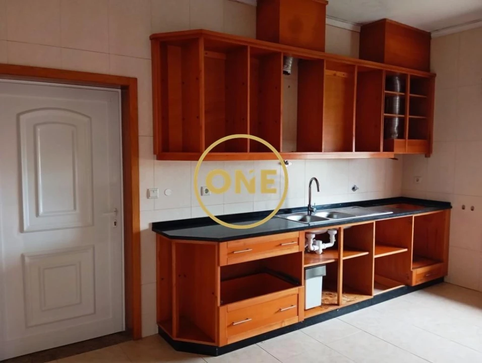 Moradia T3 para Venda em Santo Tirso, Couto (Santa Cristina e São Miguel) e Burgães Foto 6