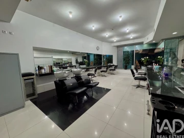 Loja para Venda em Mafamude e Vilar do Paraíso