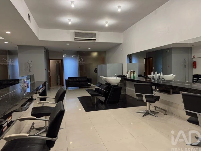 Loja para Venda em Mafamude e Vilar do Paraíso Foto 5