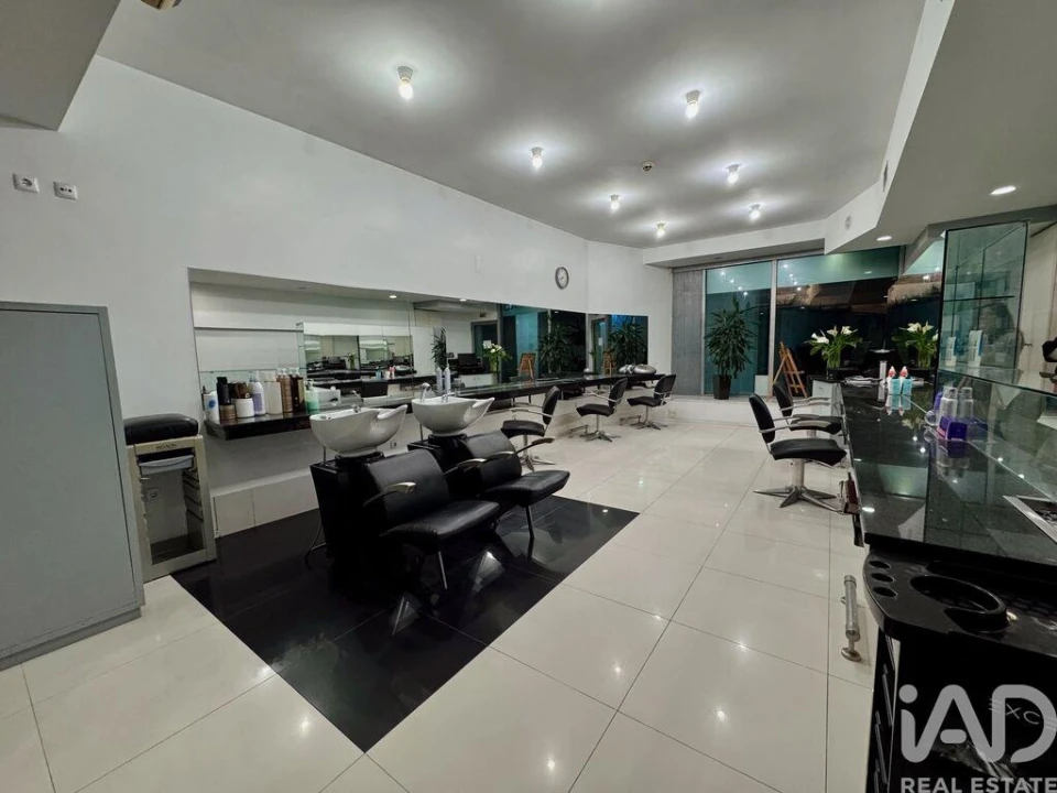 Loja para Venda em Mafamude e Vilar do Paraíso Foto 5