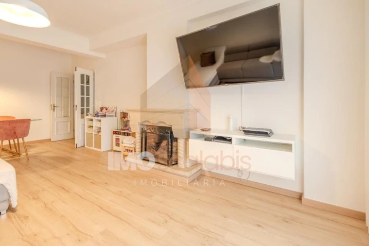 Apartamento T2 para Venda em Romeira e Várzea Foto 3