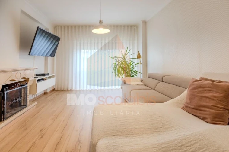 Apartamento T2 para Venda em Romeira e Várzea Foto 1