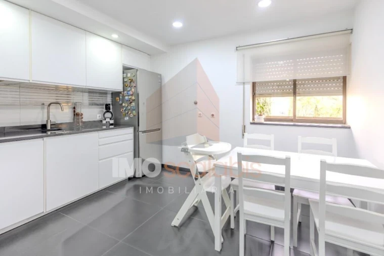 Apartamento T2 para Venda em Romeira e Várzea Foto 8