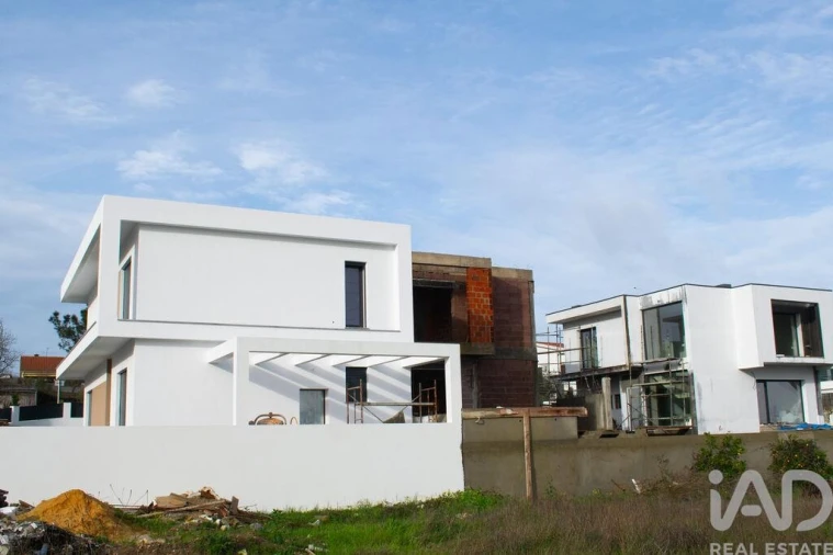 Moradia T3 para Venda em Amora Foto 6