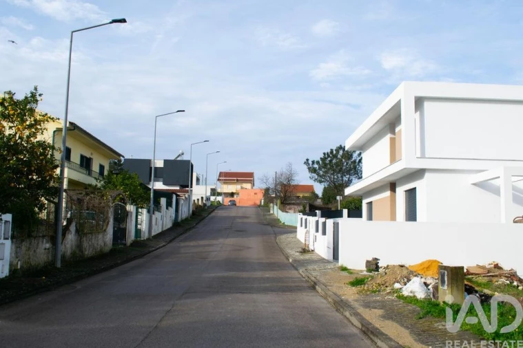 Moradia T3 para Venda em Amora Foto 7