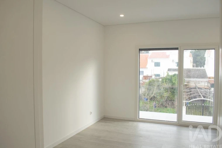 Moradia T3 para Venda em Amora Foto 16