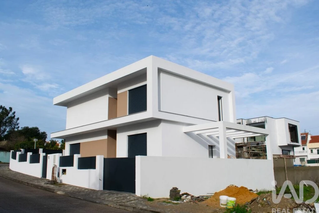 Moradia T3 para Venda em Amora Foto 4