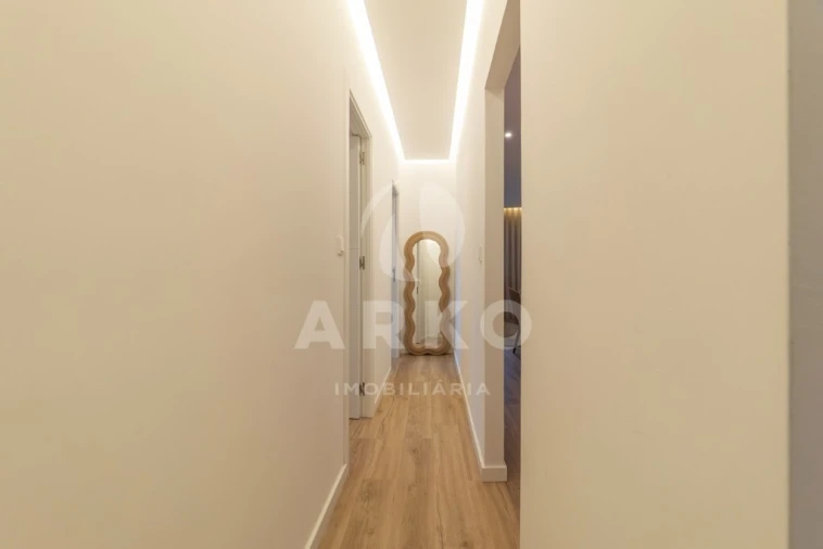 Moradia T2 para Venda em Pedrouços Foto 6