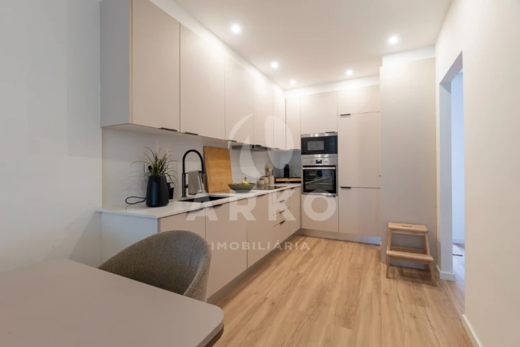 Moradia T2 para Venda em Pedrouços Foto 3