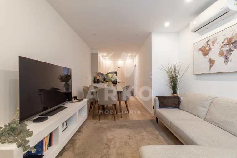 Moradia T2 para Venda em Pedrouços Foto 2