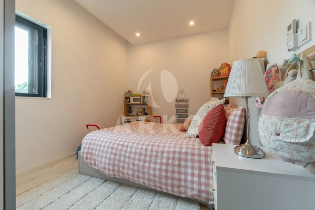 Moradia T2 para Venda em Pedrouços Foto 12