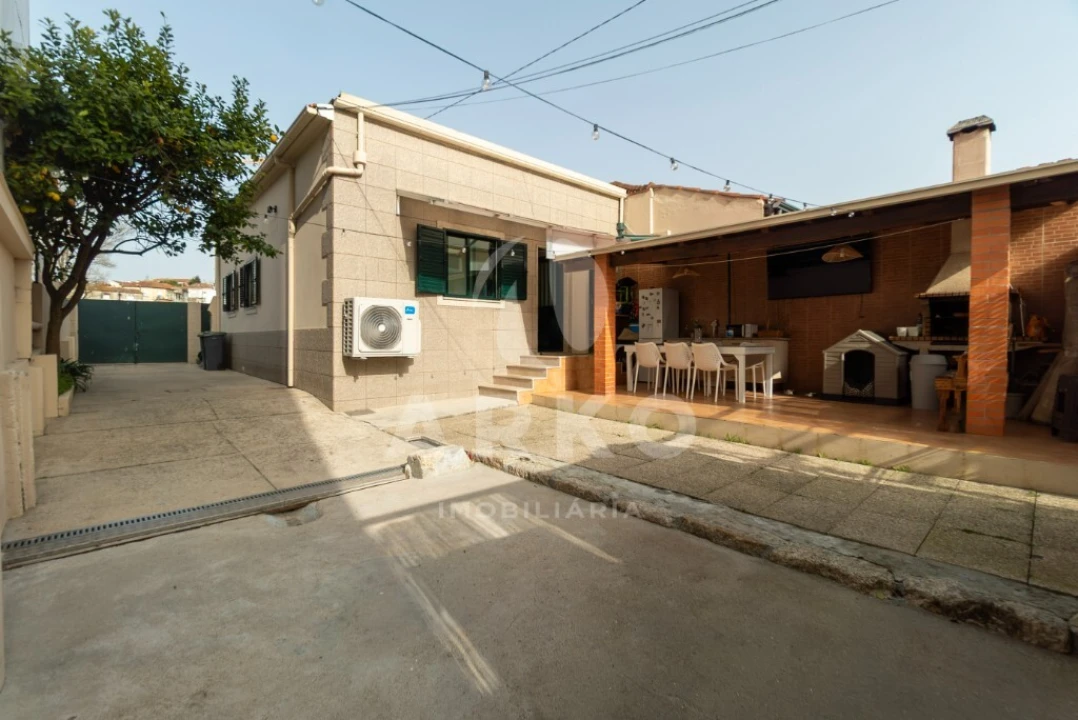 Moradia T2 para Venda em Pedrouços Foto 19