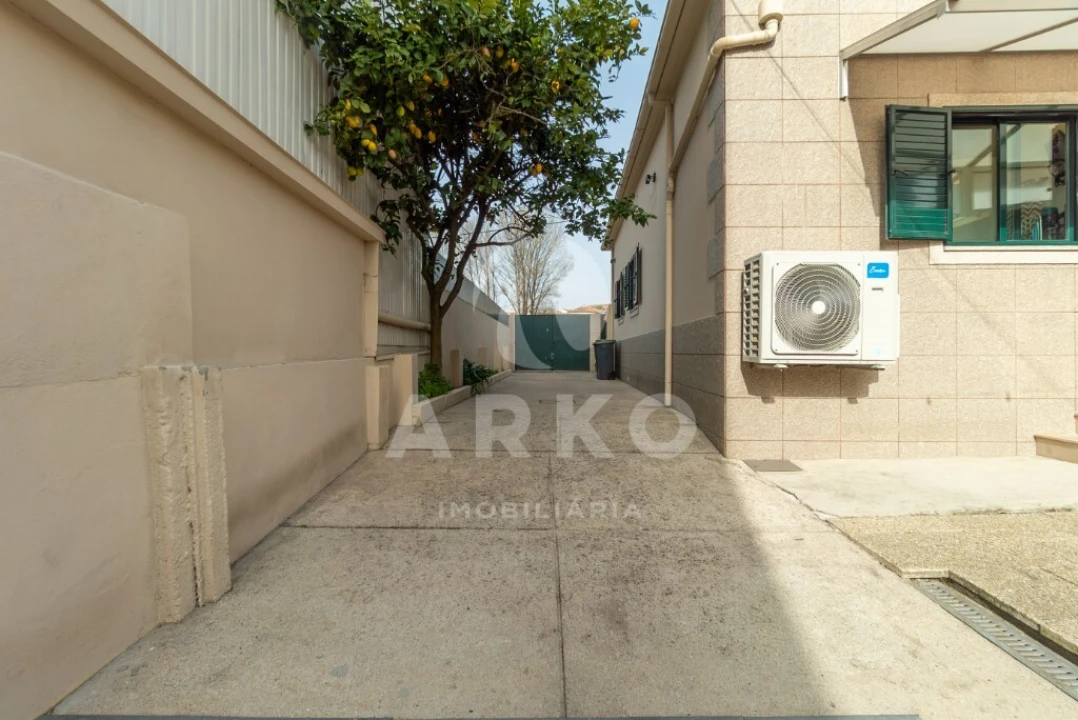 Moradia T2 para Venda em Pedrouços Foto 21