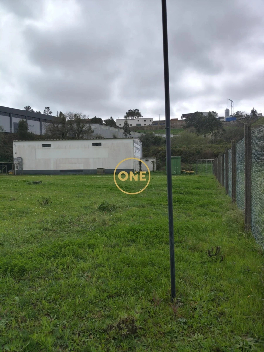 Armazém para Arrendamento em Venda do Pinheiro e Santo Estêvão das Galés Foto 6