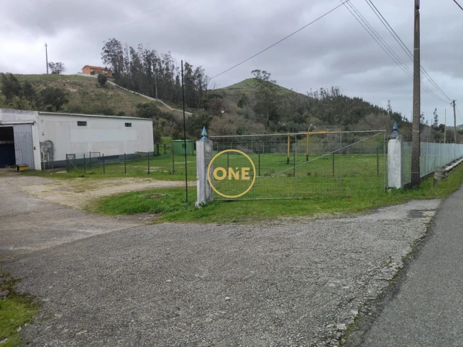 Armazém para Arrendamento em Venda do Pinheiro e Santo Estêvão das Galés Foto 5