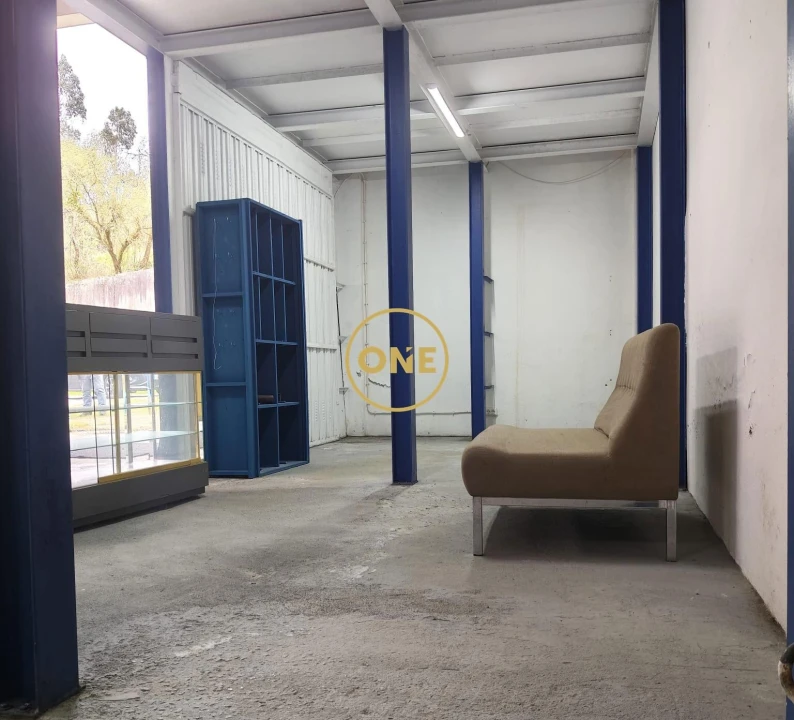 Armazém para Arrendamento em Venda do Pinheiro e Santo Estêvão das Galés Foto 11