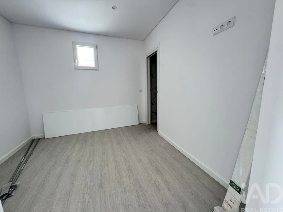 Moradia T3 para Venda em Ventosa Foto 27