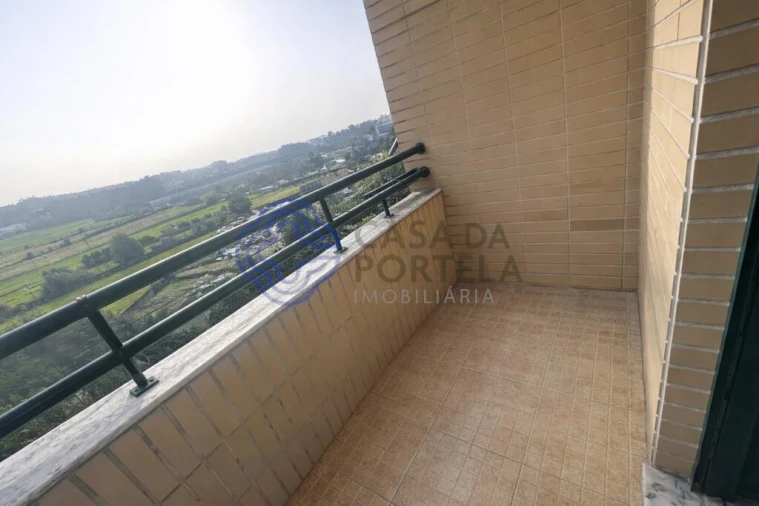 Apartamento T2 para Venda em Folgosa Foto 15