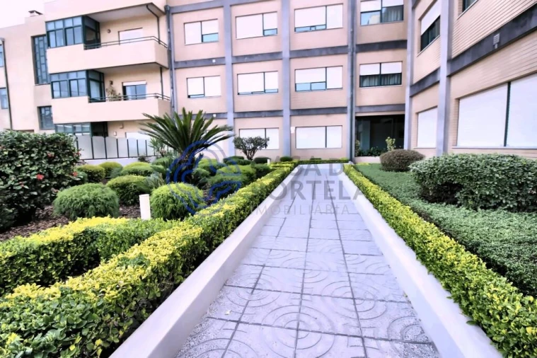 Apartamento T2 para Venda em Folgosa Foto 20