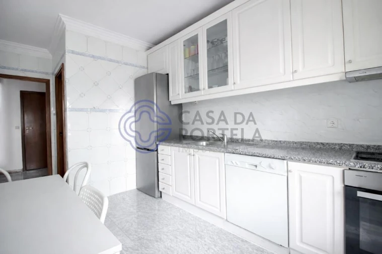Apartamento T2 para Venda em Folgosa Foto 5
