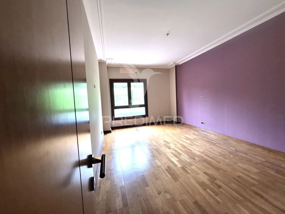 Apartamento T2 para Venda em Vila Franca de Xira Foto 5