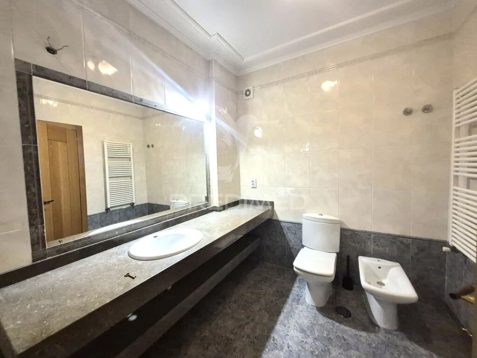 Apartamento T2 para Venda em Vila Franca de Xira Foto 3