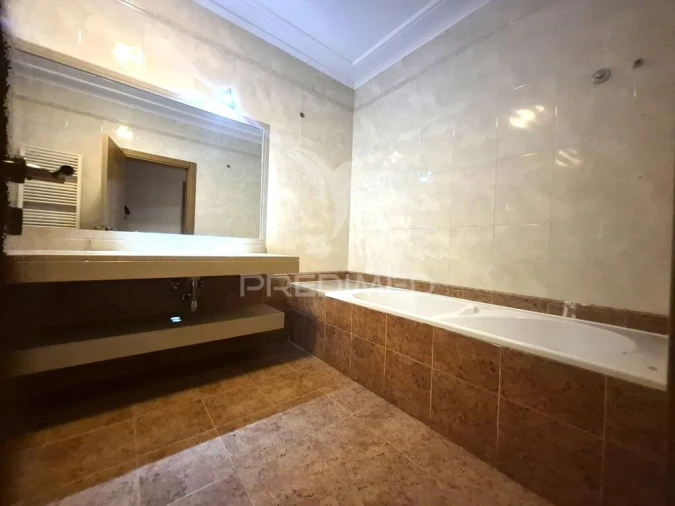 Apartamento T2 para Venda em Vila Franca de Xira Foto 17