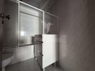 Apartamento T2 para Venda em Rio de Mouro