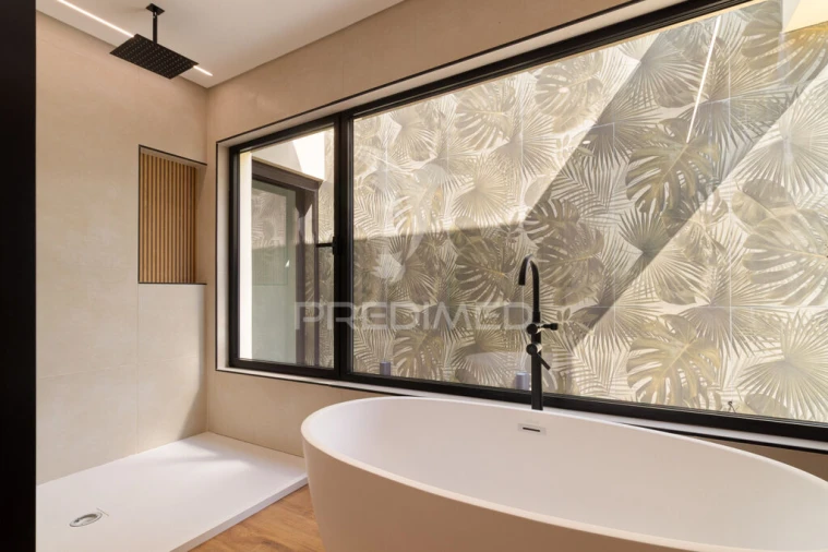 Moradia T5 para Venda em Charneca de Caparica e Sobreda Foto 15