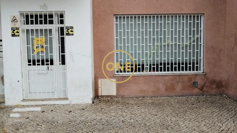 Loja para Venda em São Domingos de Rana